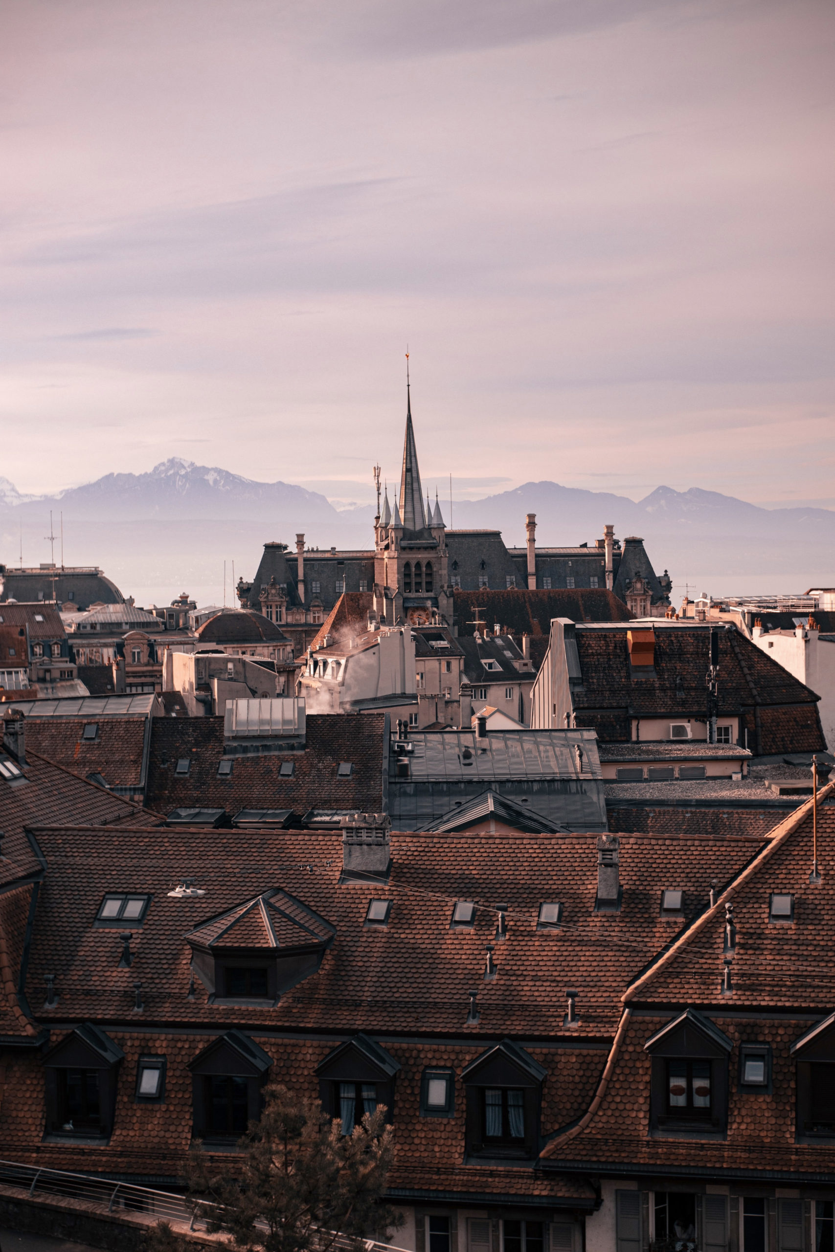 Sunset Lausanne Montagne cathédrale